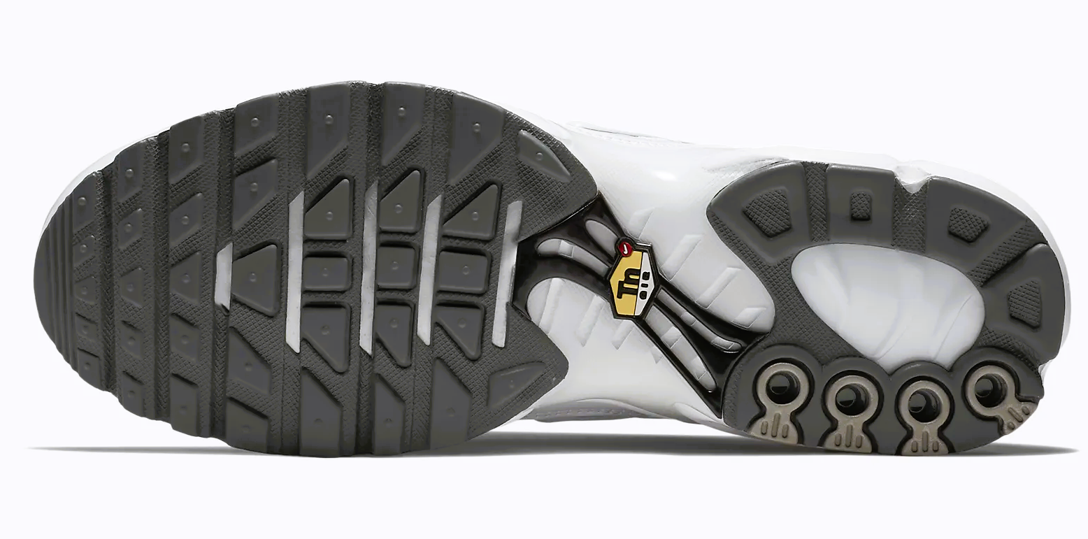 NIKE AIR MAX PLUS