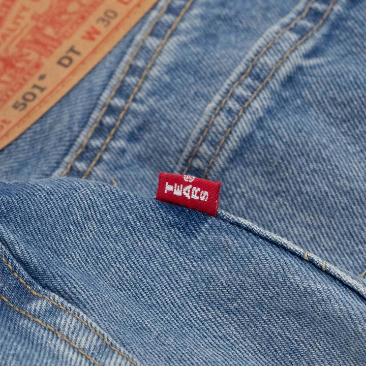 The Cotton Wreath Jean Light Wash