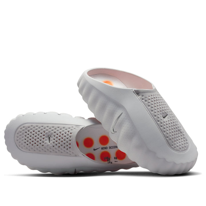 (WMNS) Nike Mind 001 'Light Smoke Grey'